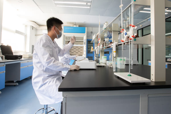 Comprehensive solution for intelligent detection of water quality in aquaculture